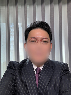 ���L����